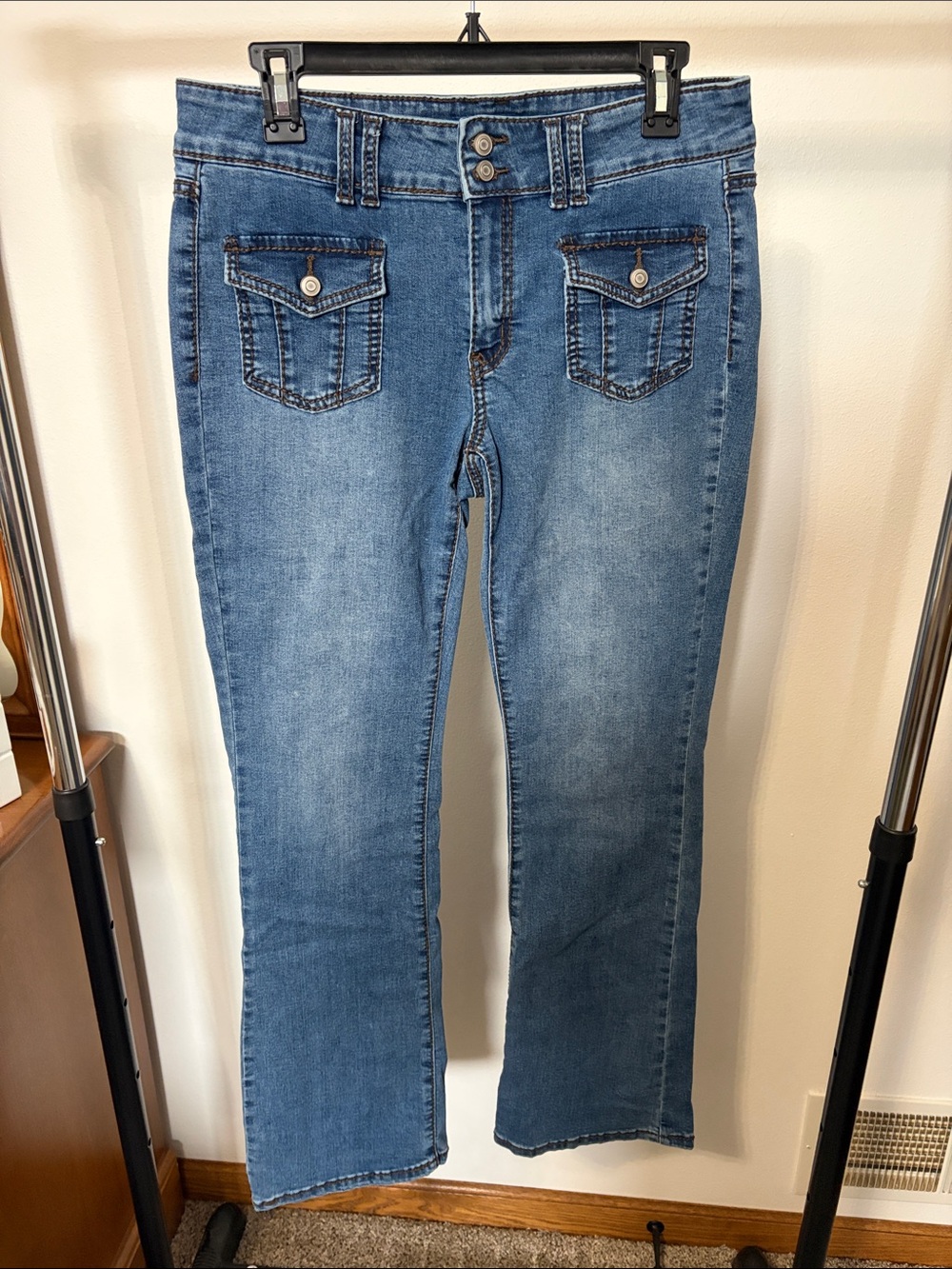 Project indigo Bootcut Mid-Blue Jeans small patch pocket with buttons